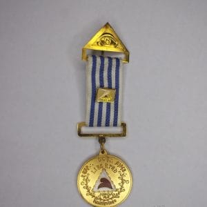 Condecoración Masonica de bronce y esmalte de la logia Libertad + Pin - (Montevideo)
